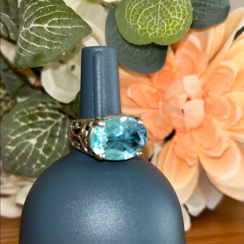 Elegant Blue Topaz Gemstone Ring